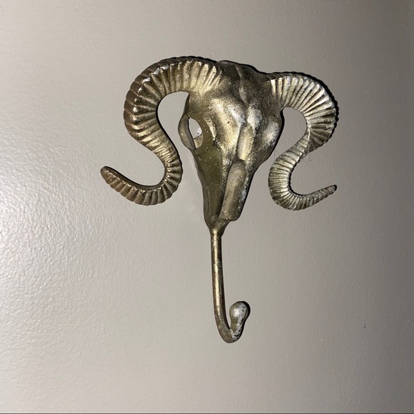 Southwestern Decor Bull Skull Wall Hook Mount S - Picture 4 of 8